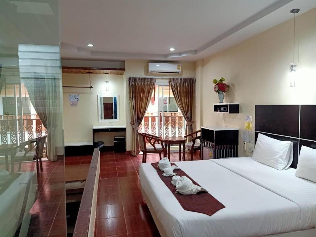 V.Hotel & Resort Hatjaj Kültér fotó