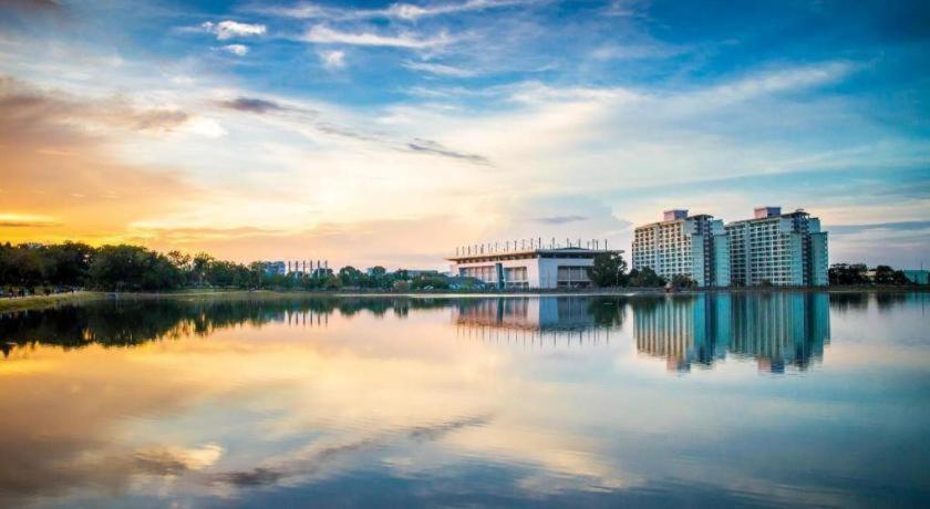 V.Hotel & Resort Hatjaj Kültér fotó